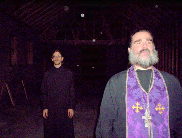 Thursday night moleben, 11-07-2009 http://www.orthodox.net/photos/parish/2009-11-05_construction+moleben-01.jpg
