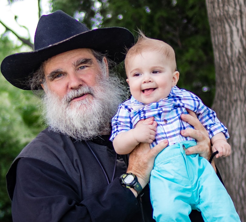 Axe man and Papa, Pascha, 2019 https://www.orthodox.net//photos/pascha-2019-axe-man-papa-01-edited.jpg
